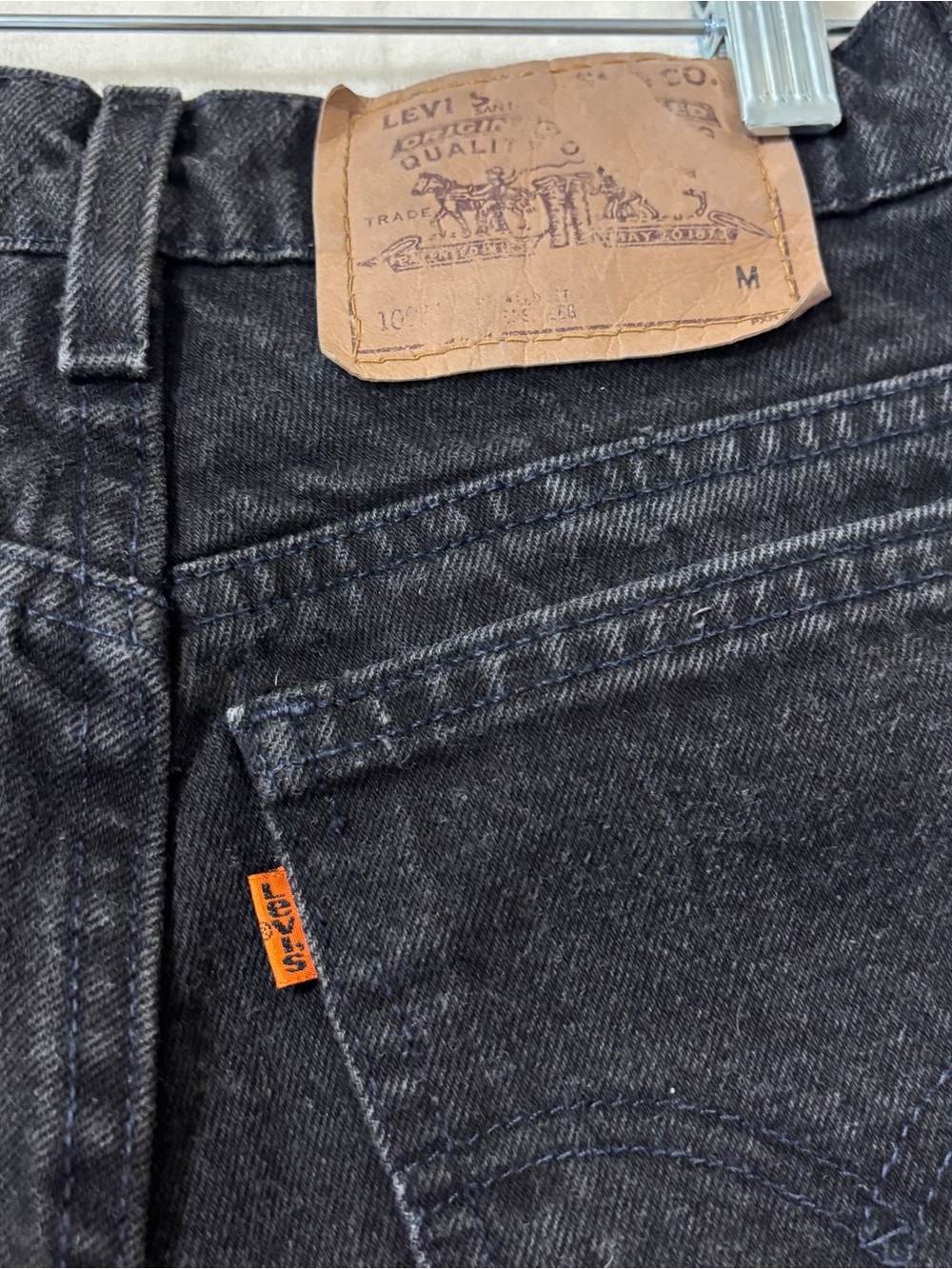 Vintage Levi's 550 Black relaxed fit tapered leg Men's Jeans